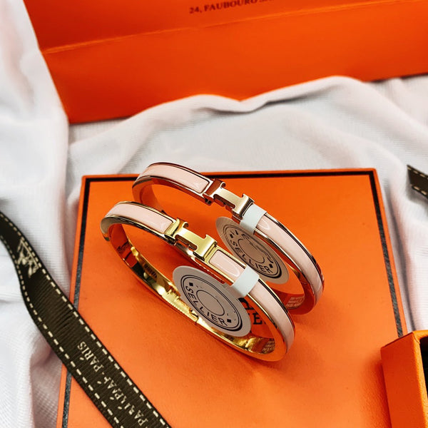 シャイニージュエリー クラシック HM クリック ピンク 8mm エナメルブレスレット
