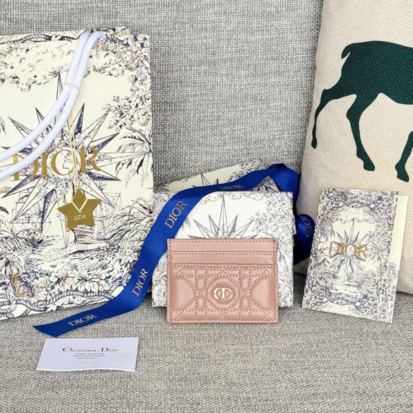 CARO FREESIA CARD HOLDER 10 IN BABY PINK CANNAGE CALFSKIN